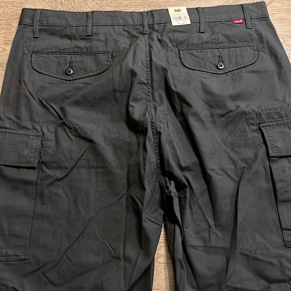 Levis cargo carrier shorts - Picture 3 of 4